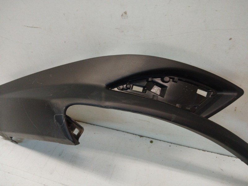 Спойлер заднего бампера