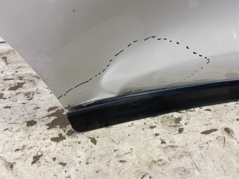 Дверь задняя правая