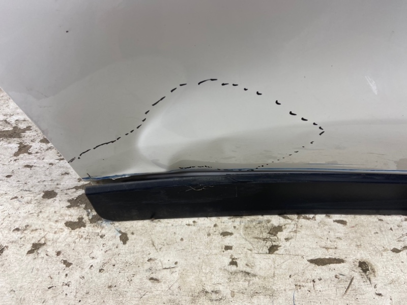 Дверь задняя правая