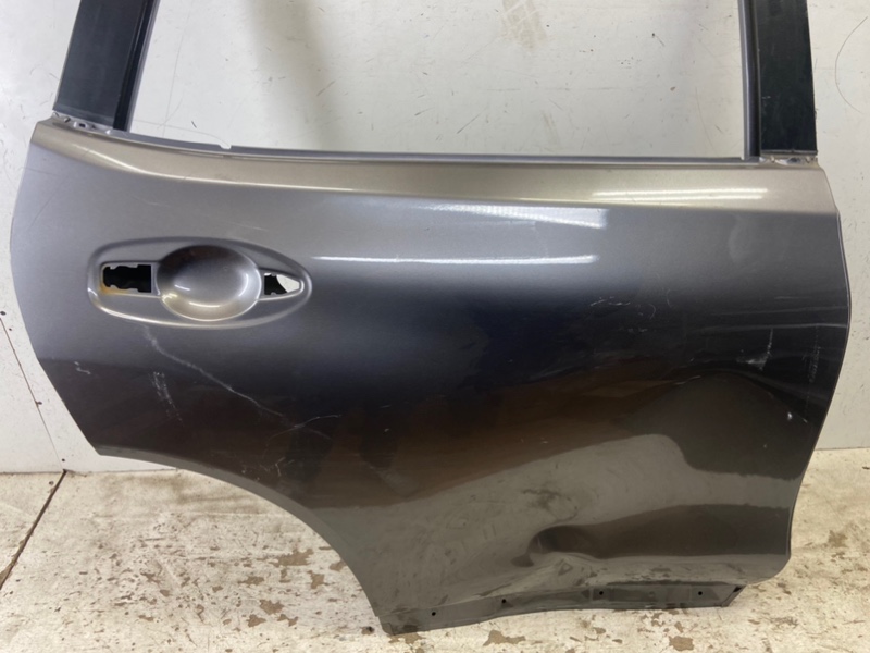 Дверь задняя правая