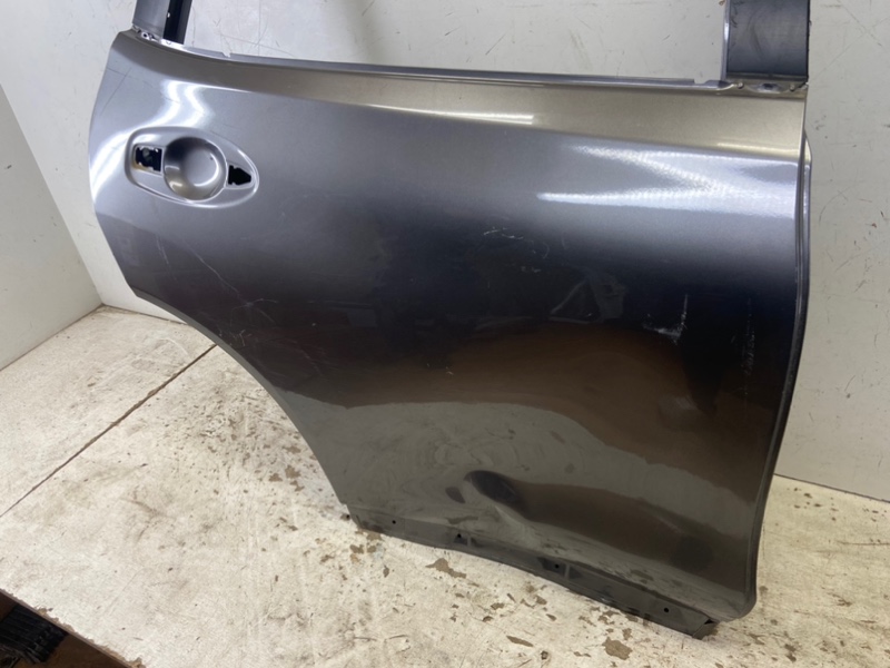 Дверь задняя правая