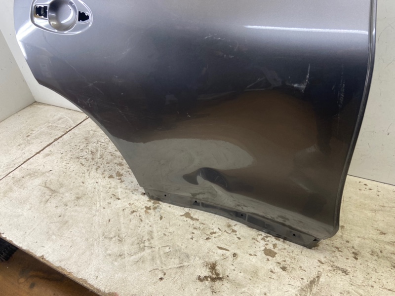 Дверь задняя правая