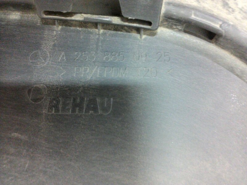 Спойлер заднего бампера