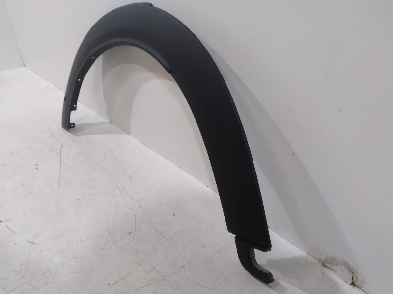 Накладка переднего крыла левого