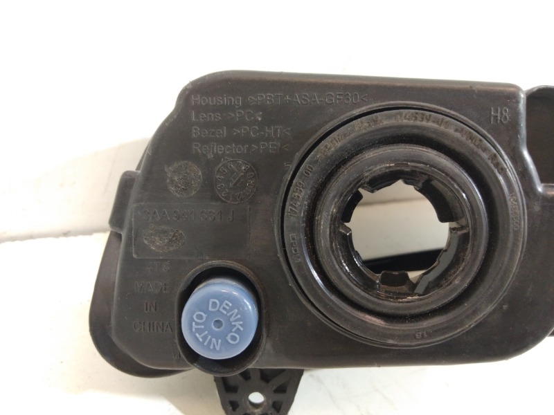 Фара противотуманная левая