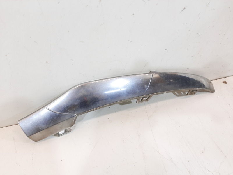 Молдинг переднего бампера правый