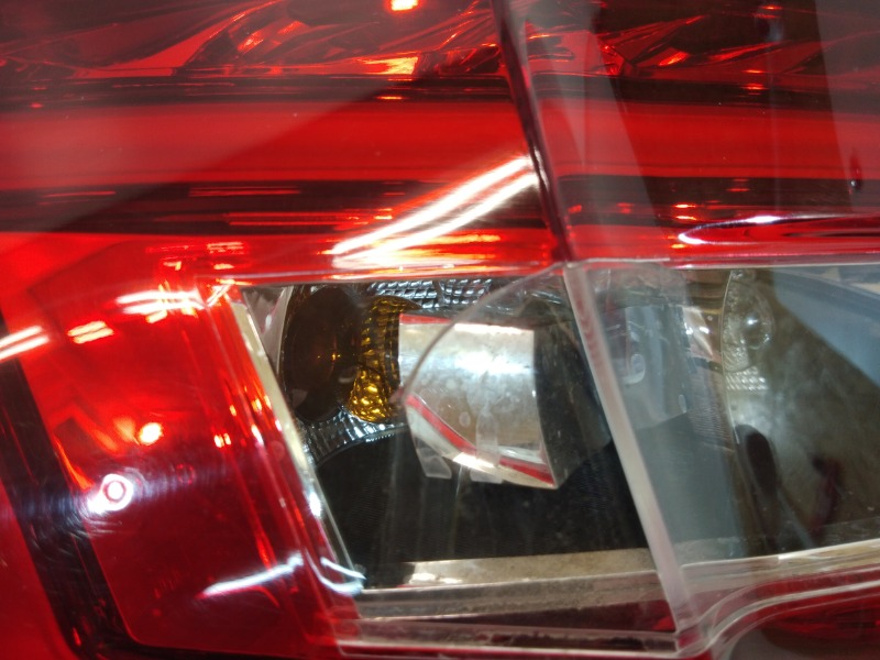 Фонарь задний левый