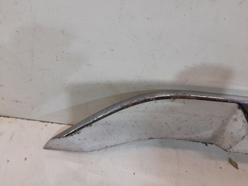 Молдинг заднего бампера