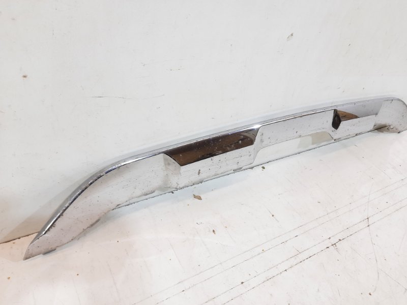 Молдинг заднего бампера