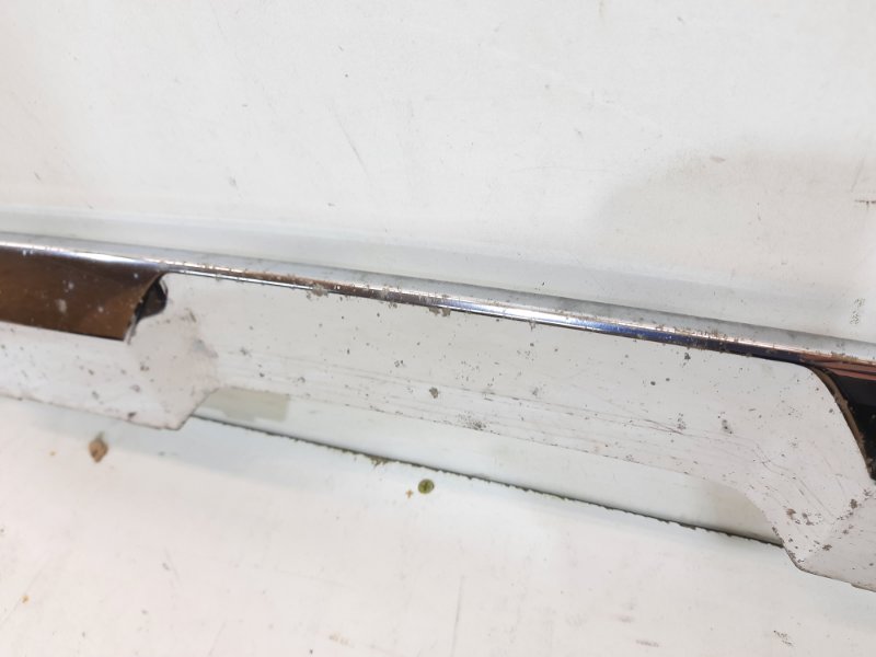 Молдинг заднего бампера