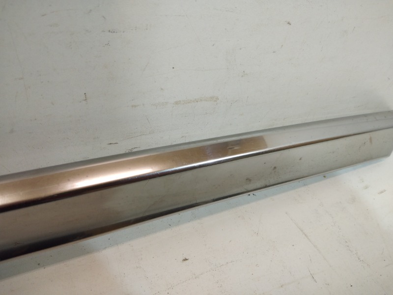 Накладка крышки багажника