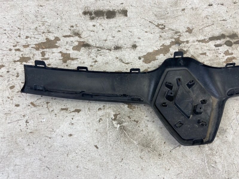 Накладка на решетку радиатора