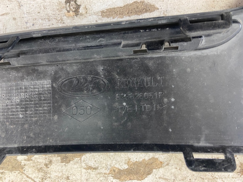 Накладка на решетку радиатора