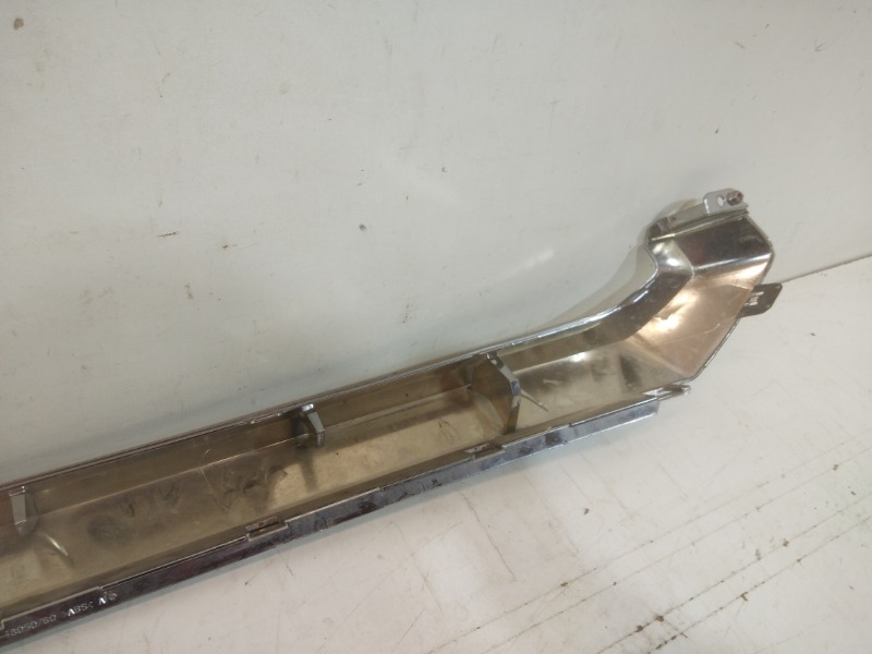 Накладка на решетку радиатора