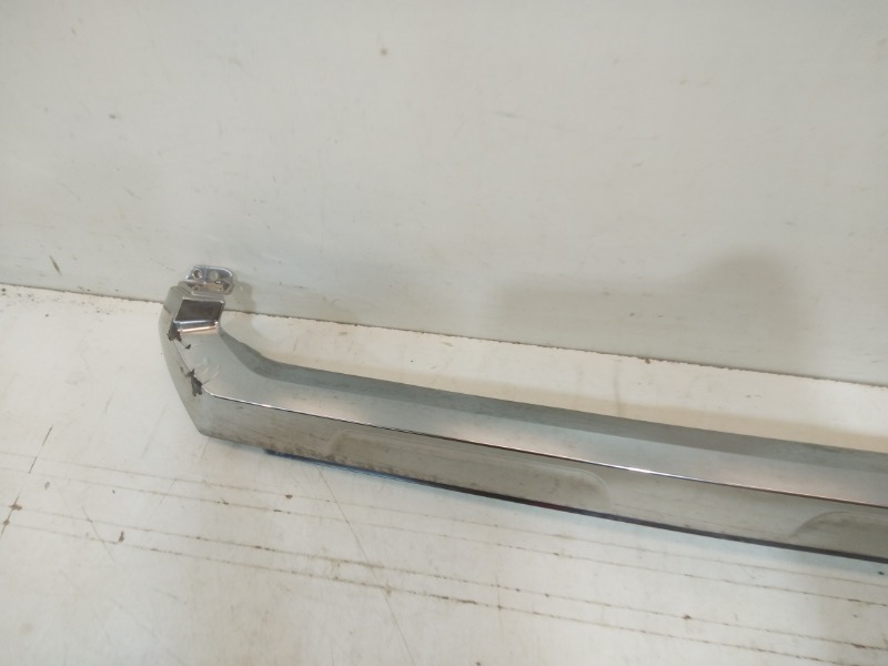 Накладка на решетку радиатора