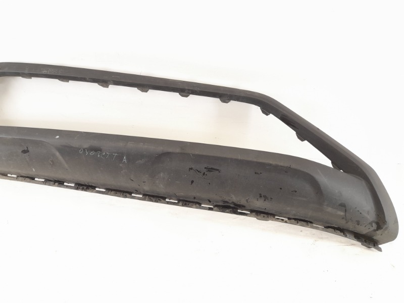 Накладка переднего бампера