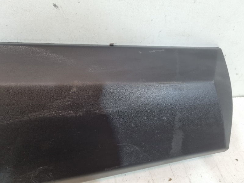 Накладка двери задней правой