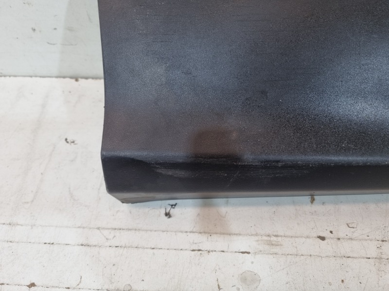 Накладка двери задней правой