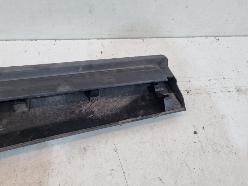 Накладка двери задней правой