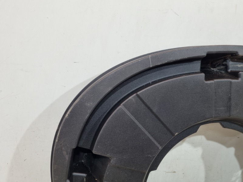 Ниша запасного колеса