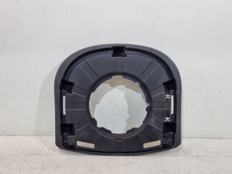 Ниша запасного колеса