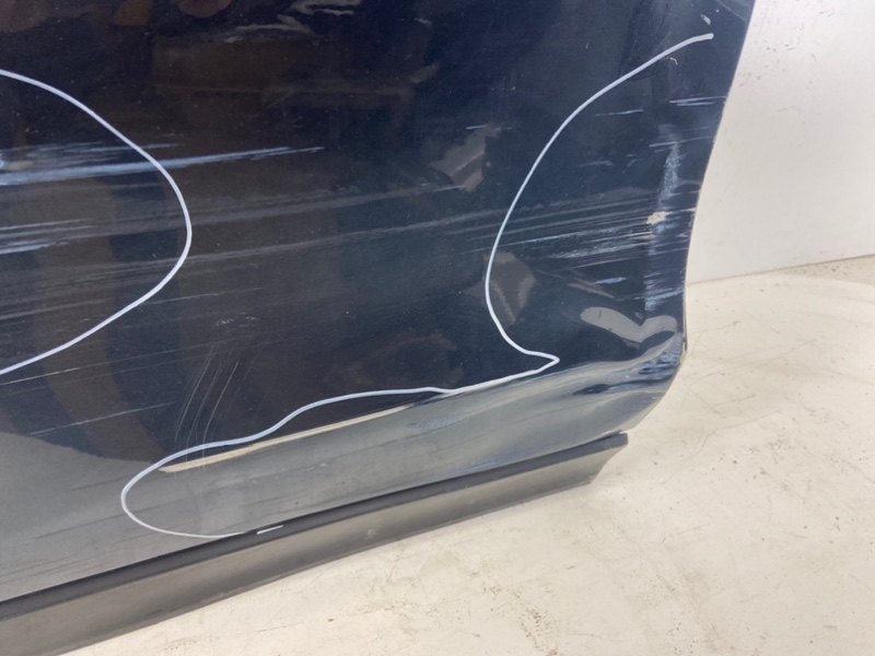 Дверь задняя правая