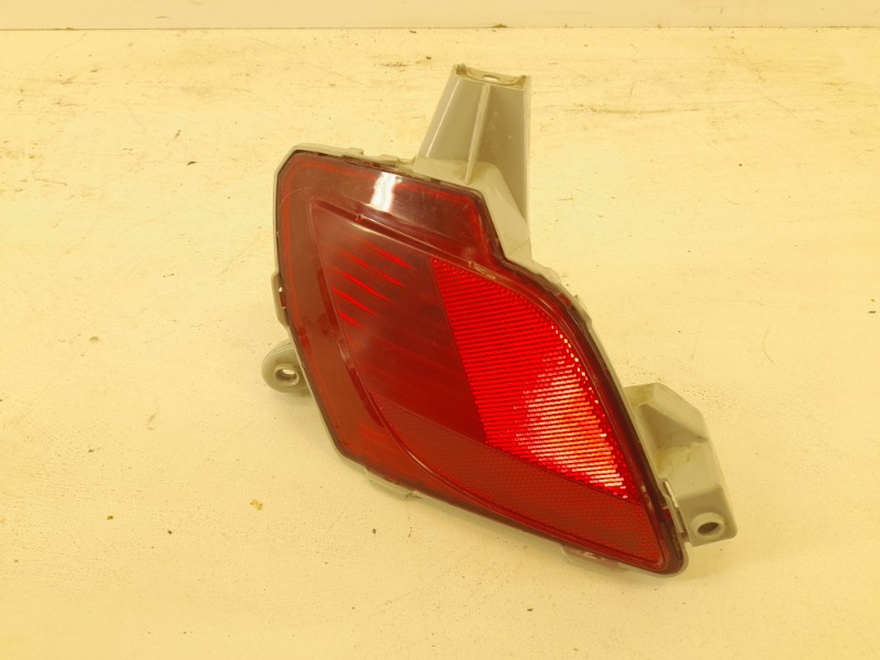 Фара противотуманная правая