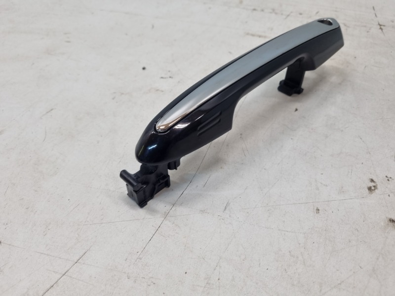 Ручка двери передней наружная левая