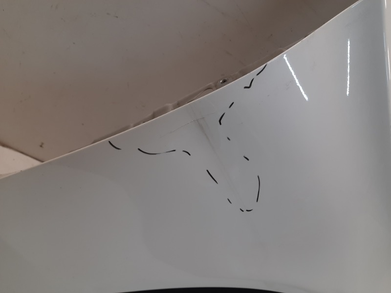 Крыло переднее правое