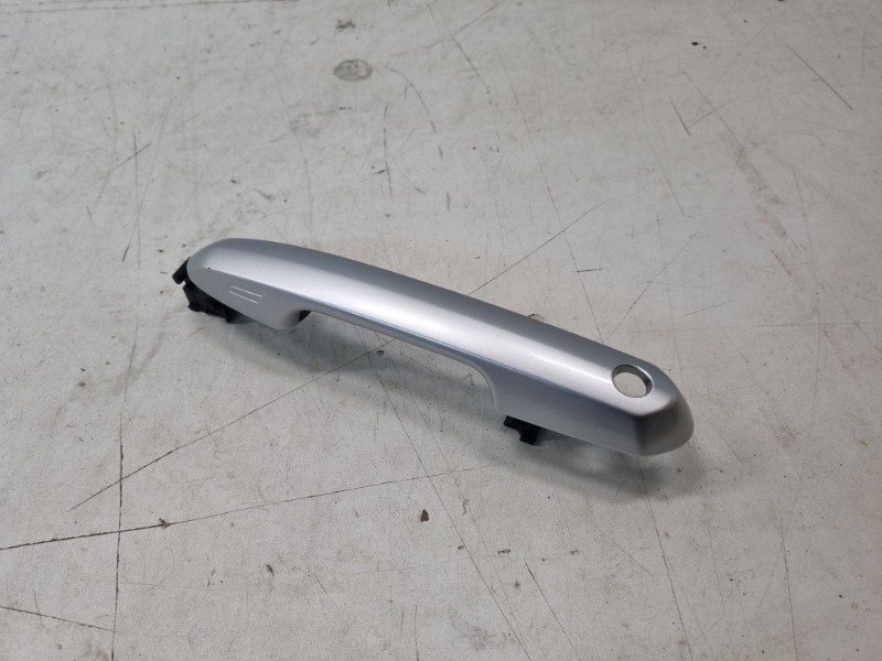 Ручка двери передней наружная левая