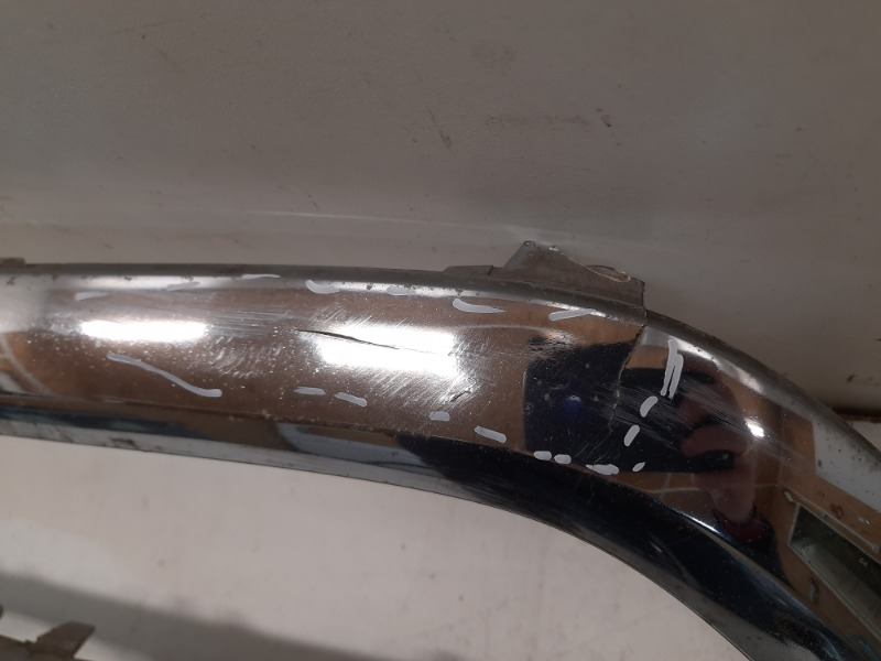 Накладка переднего бампера