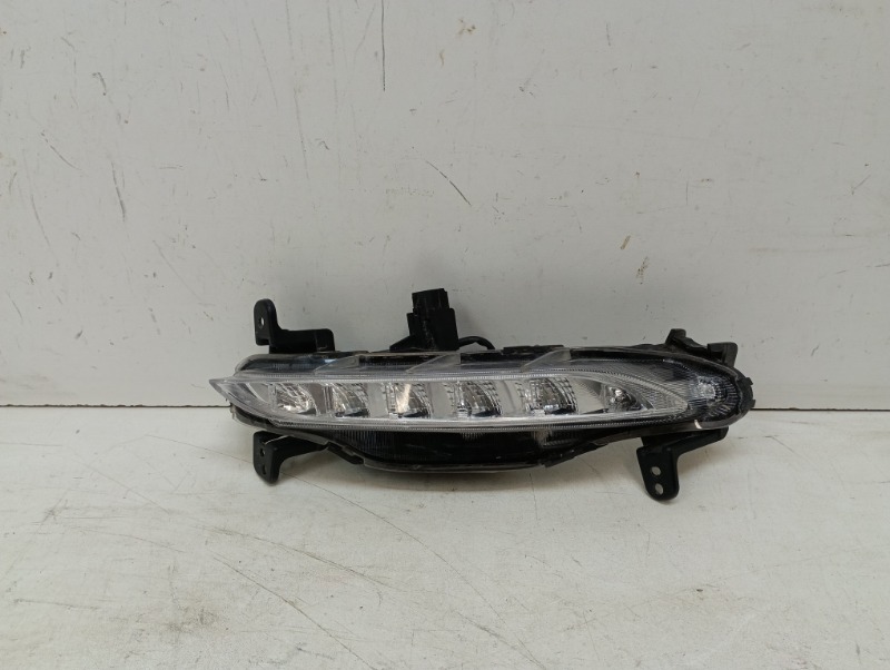 Фара противотуманная правая