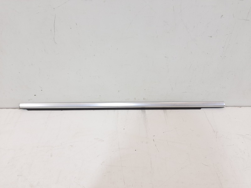 Молдинг двери