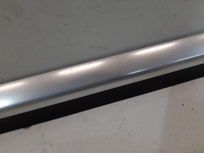 Молдинг двери