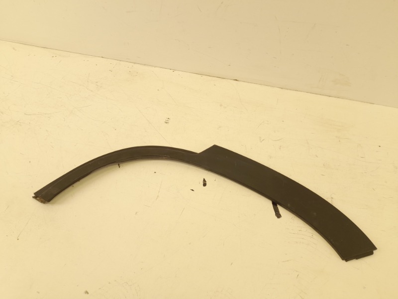 Накладка заднего крыла левого