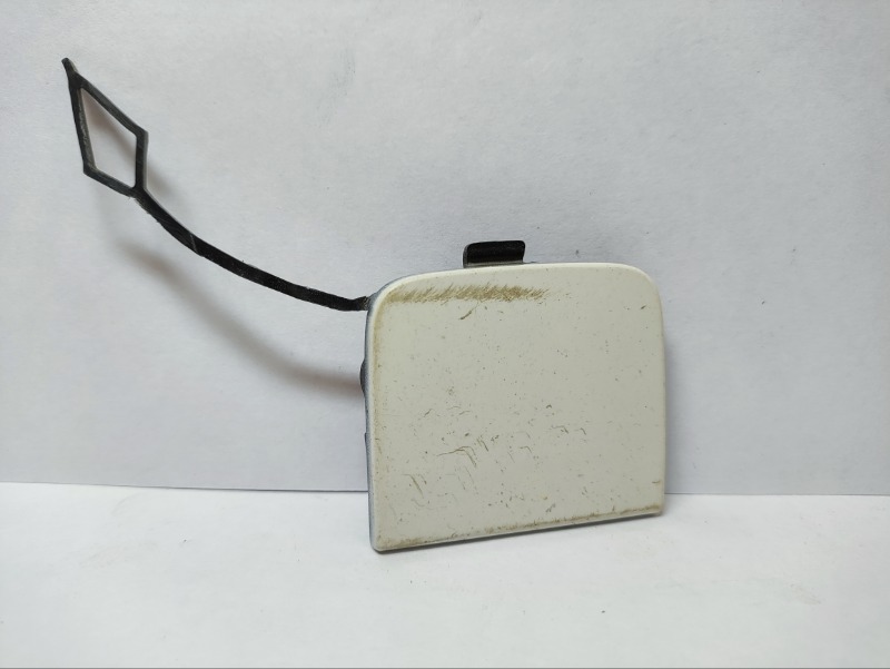 Заглушка бампера