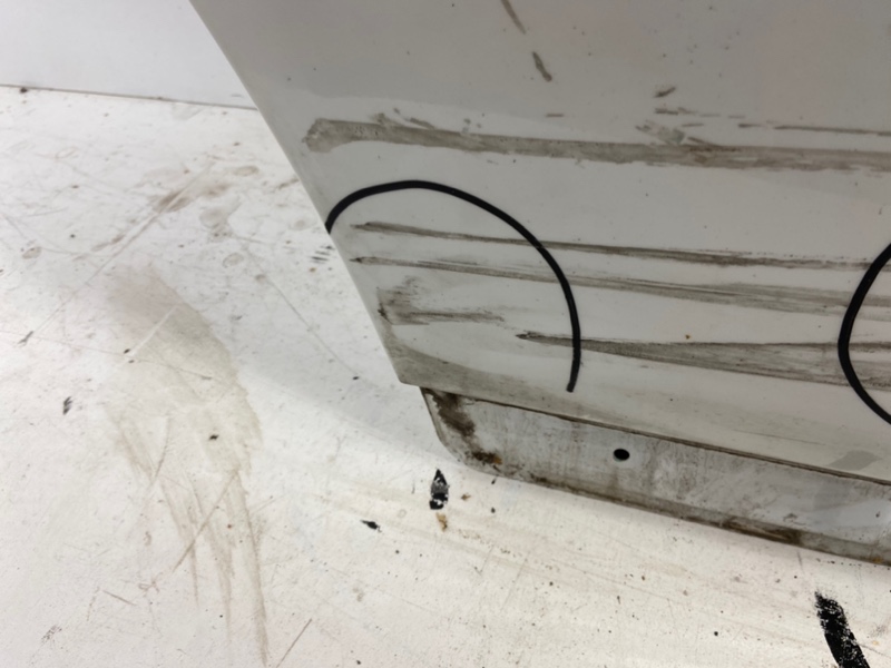 Дверь задняя правая