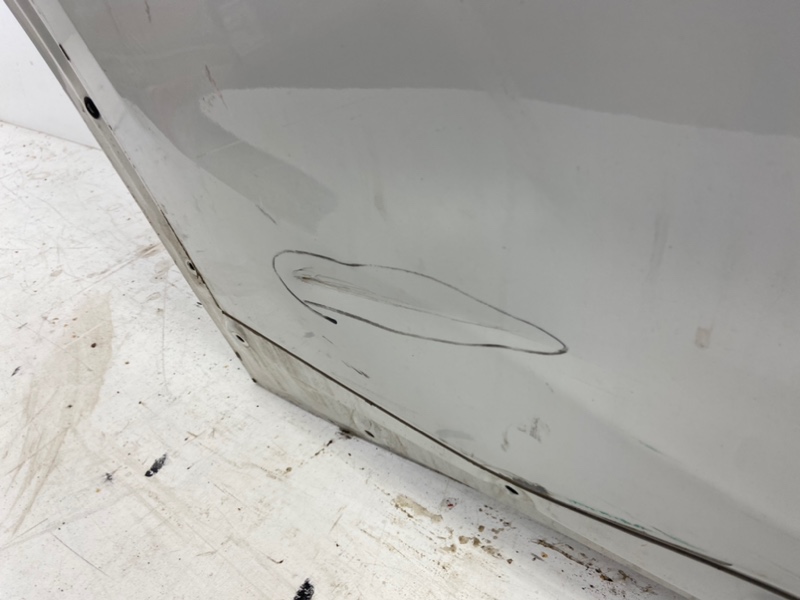 Дверь задняя правая