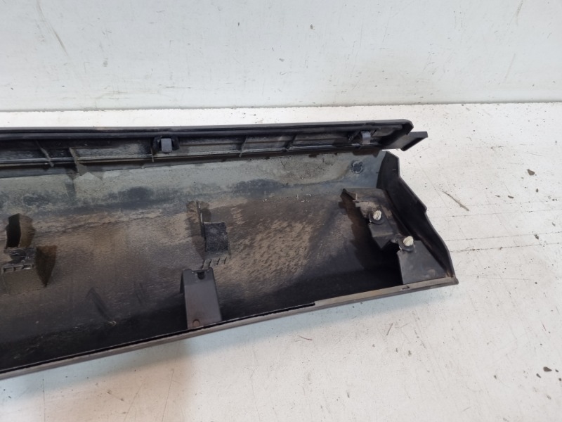 Накладка двери задней правой