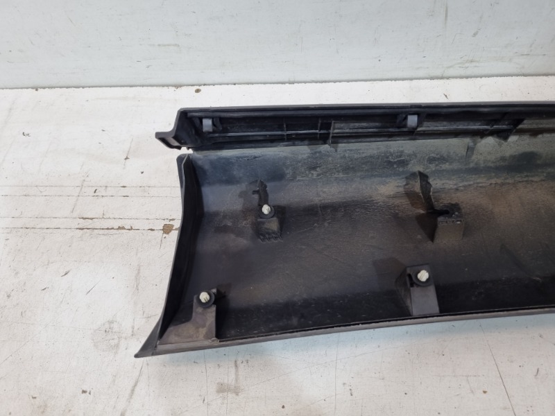 Накладка двери задней правой