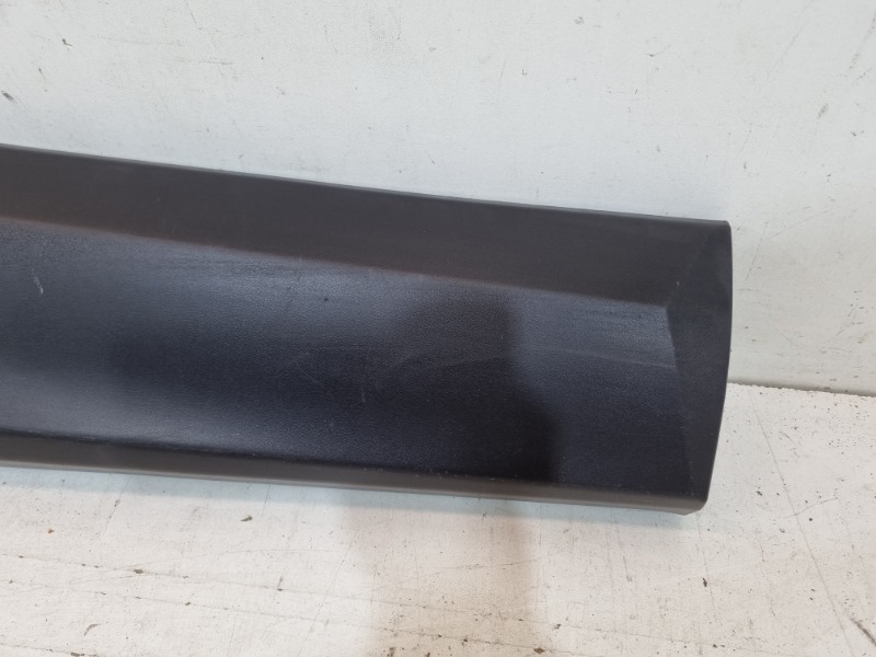 Накладка двери задней правой