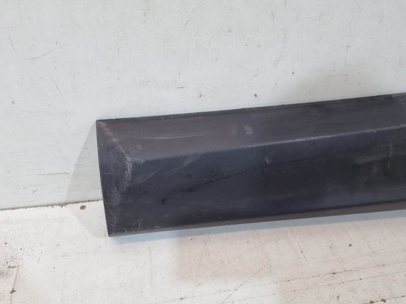 Накладка двери задней левой