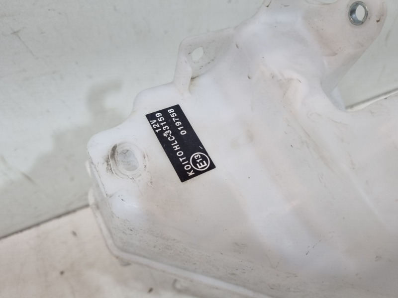 Бачок омывателя лобового стекла