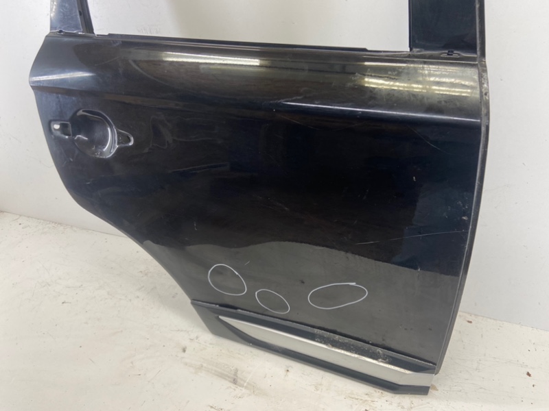 Дверь задняя правая
