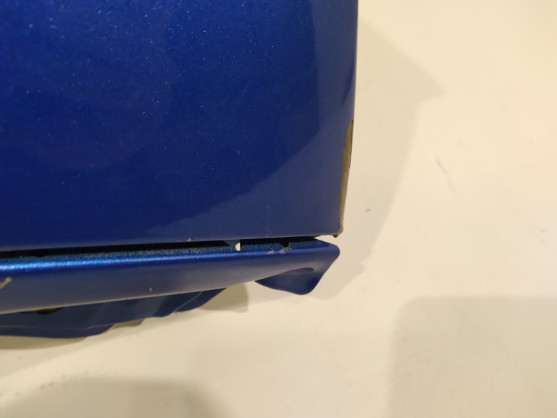 Крыло переднее правое