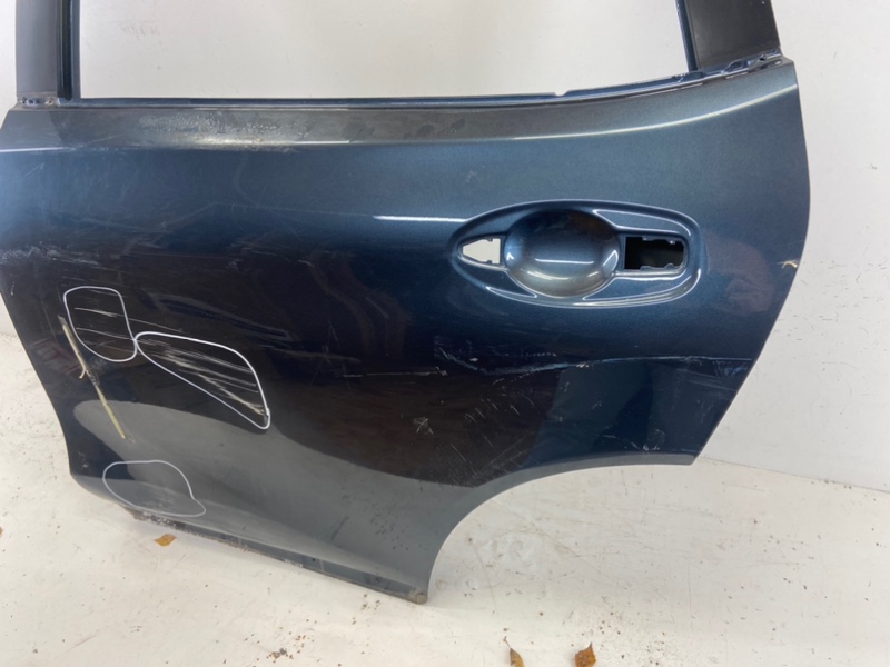 Дверь задняя левая