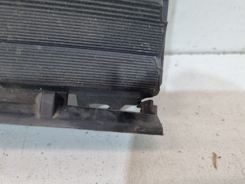 Решетка в бампер правая