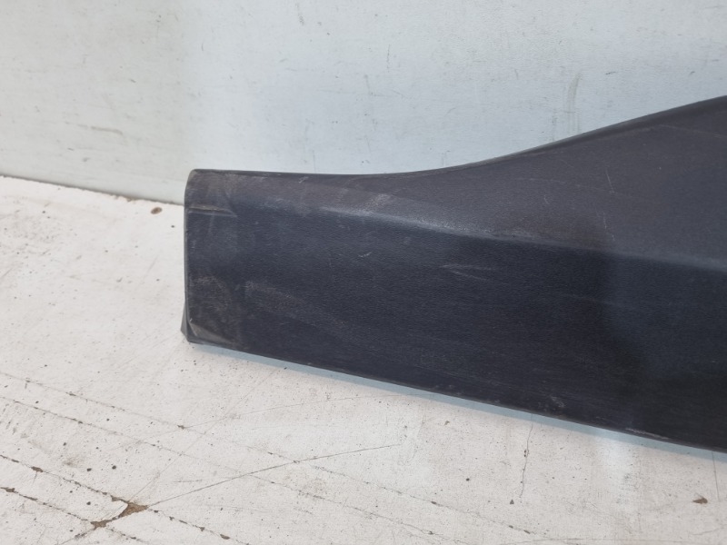 Накладка двери задней правой