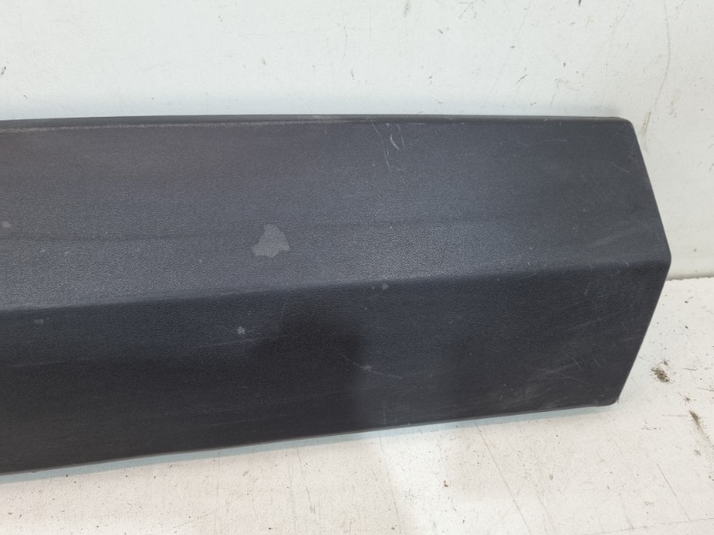 Накладка двери задней правой