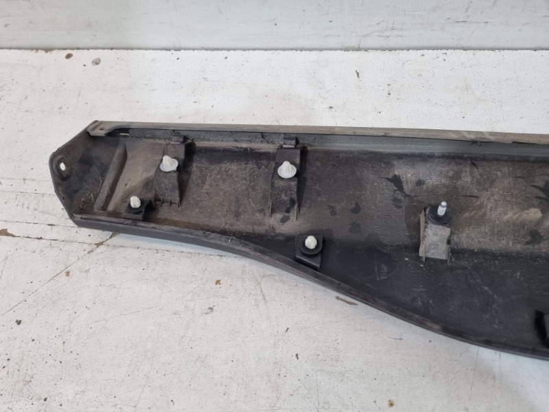 Накладка двери задней правой